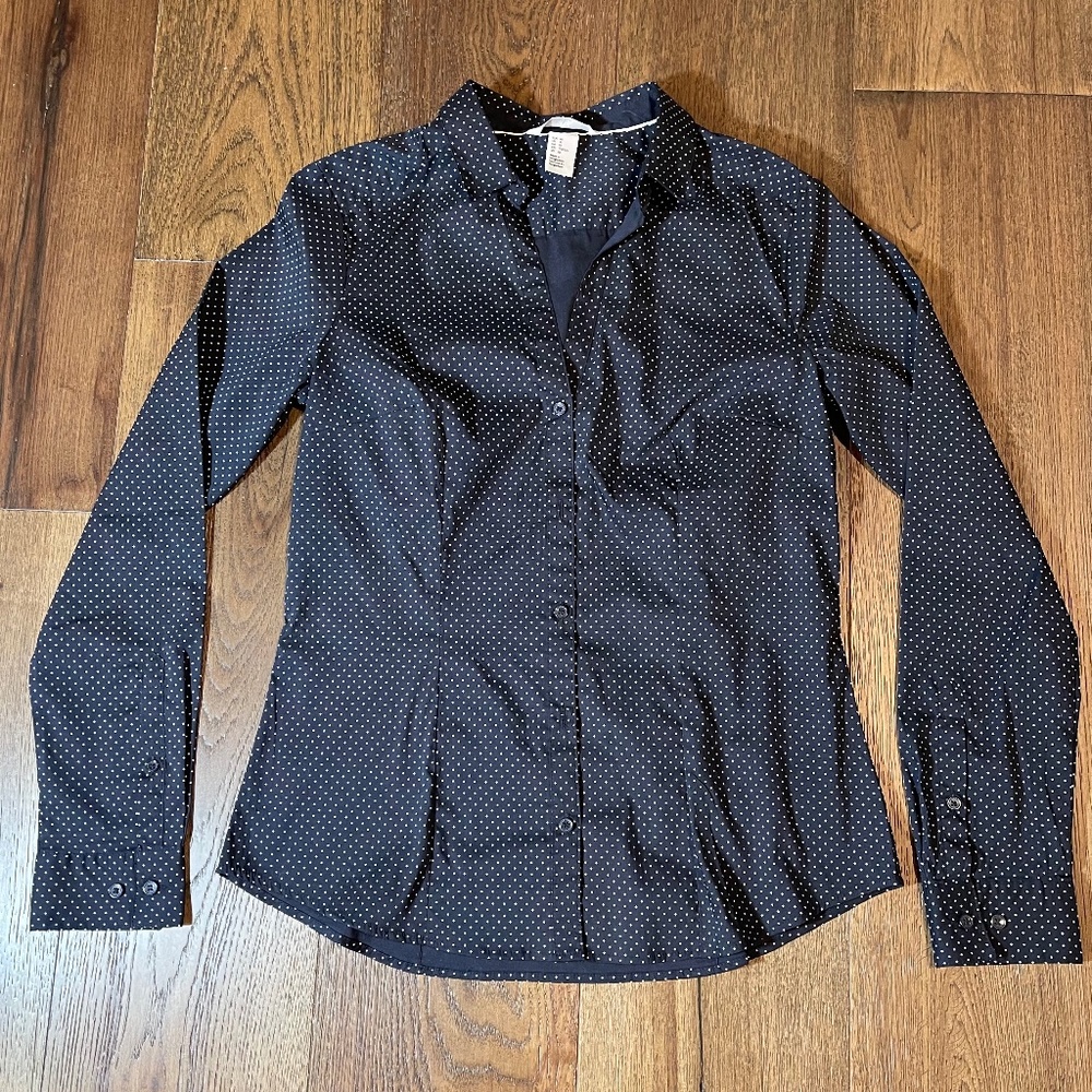 Navy with white polka dot H&M button down shirt